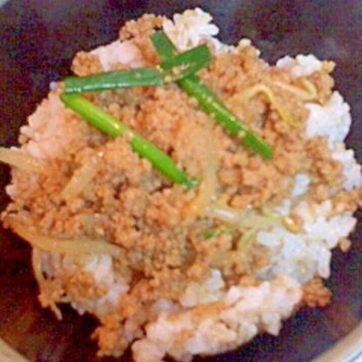 鶏そぼろ丼